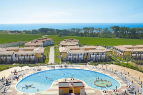 Apartment in Villaggio Ai Pini in Lido Altanea